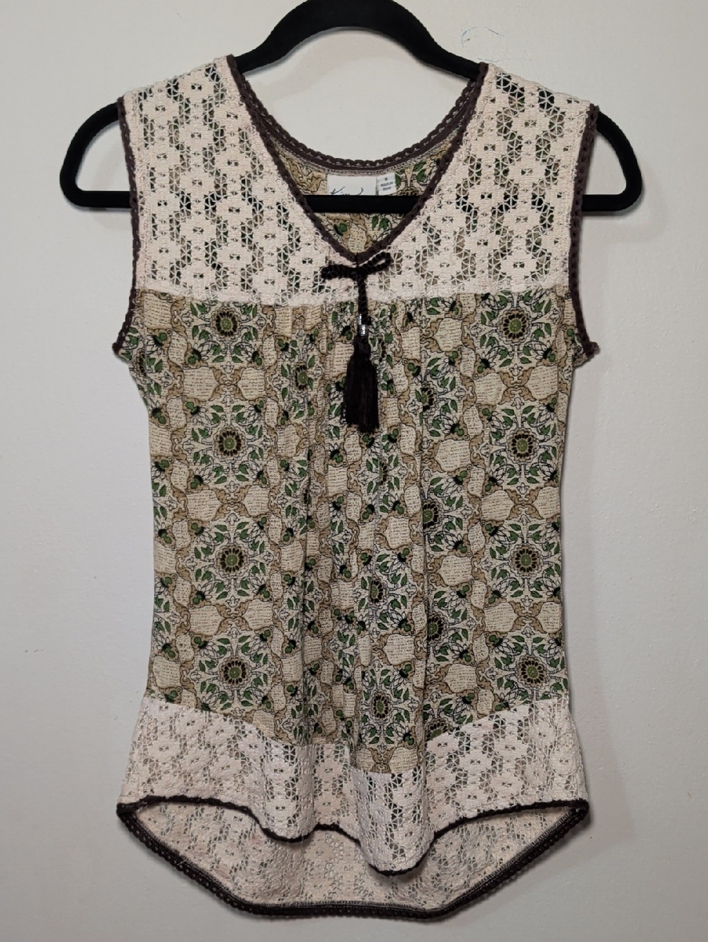 Kim Rogers Cream + Green Tank Top with Crochet Lace Trim Cottage Women's Size S